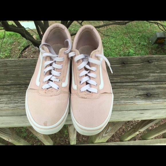 Vans - Picture 3 of 5